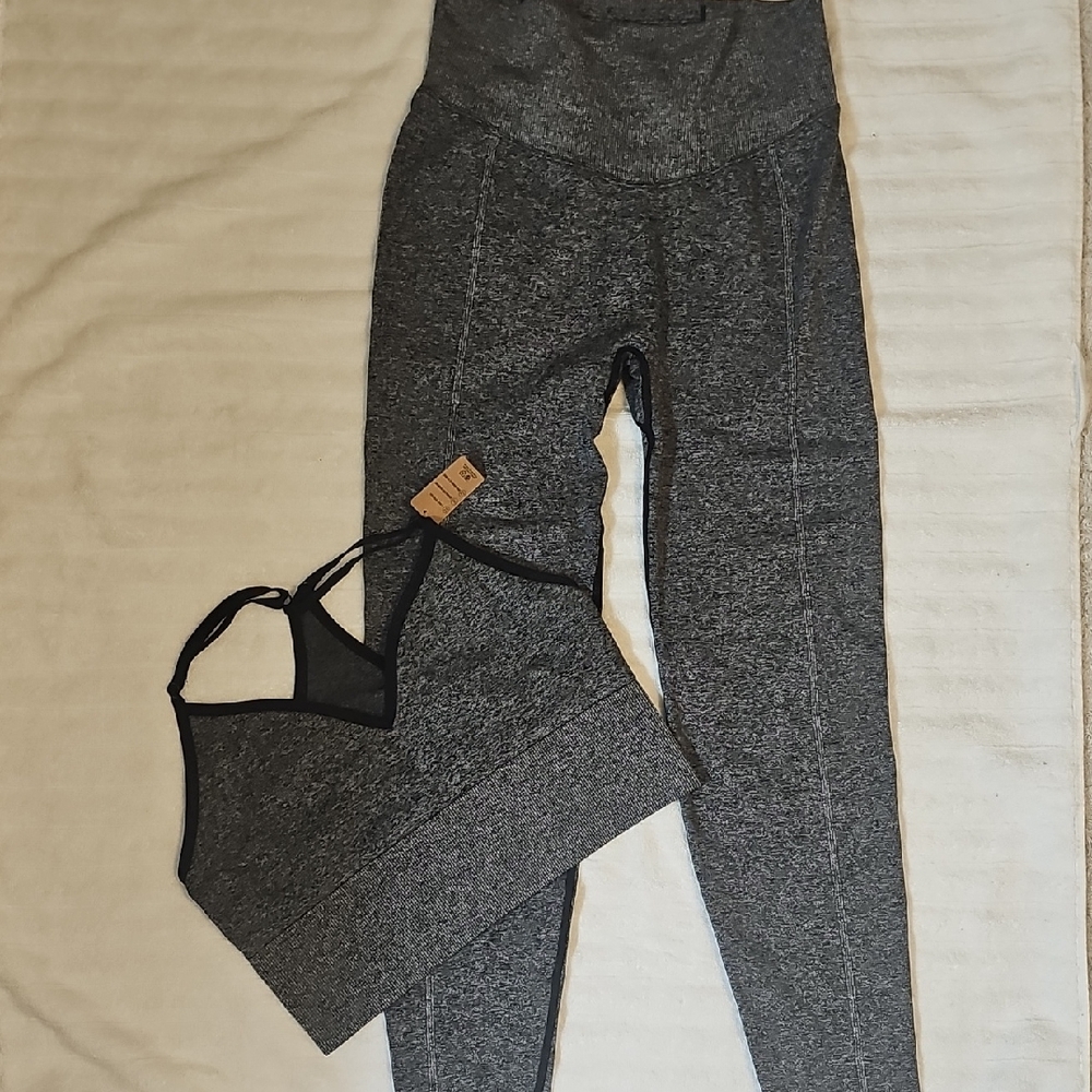 PINK Black & White Marbled Activewear Set M Bottoms L Top